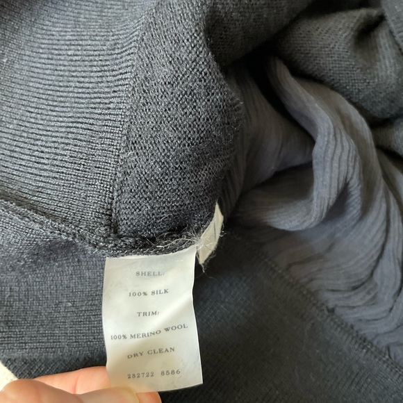 Ann Taylor Black blouse long sleeve merino wool and silk Sz L - Picture 7 of 8